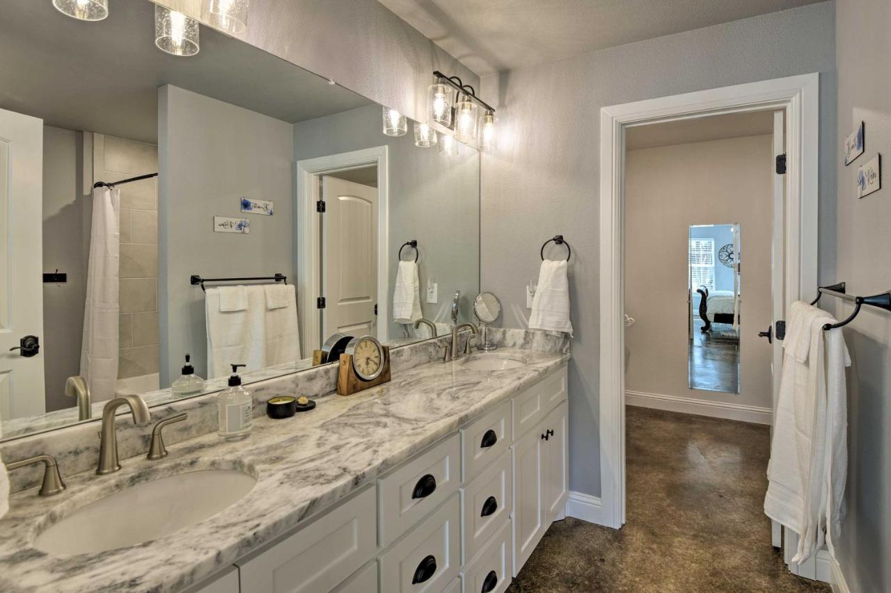 Granbury Home With Hot Tub And Furnished Patio! Esterno foto
