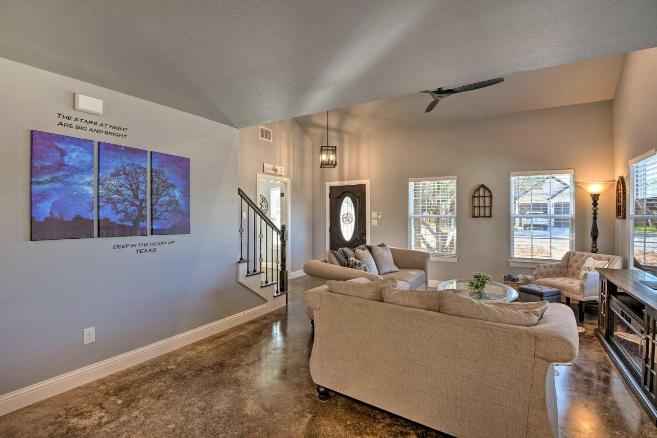 Granbury Home With Hot Tub And Furnished Patio! Esterno foto