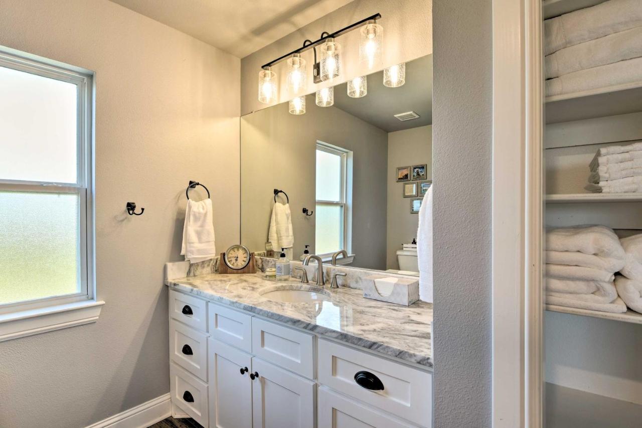 Granbury Home With Hot Tub And Furnished Patio! Esterno foto
